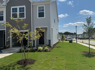 170 Golden Arms Dr, Smithfield, NC 27577