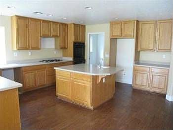 5th image of 232 Heredia Ct