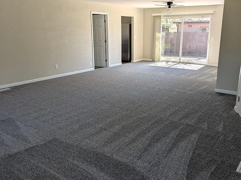 2158 Branstetter Ln — Photo 4
