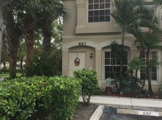 867 Summit Lake Dr, West Palm Beach, FL 33406