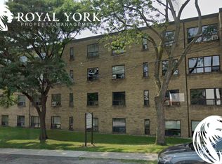 9 Kinsdale Blvd #322, Toronto, ON M8Y 1T8