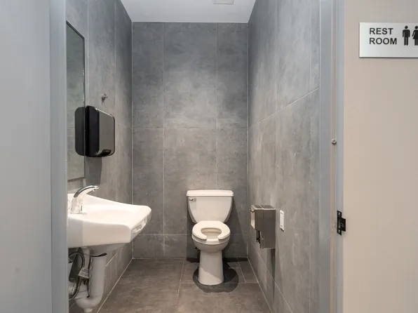 1427 Grand Street image 16 of 22