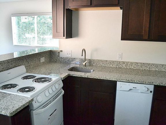 3rd image of 3421 W 5th St APT E