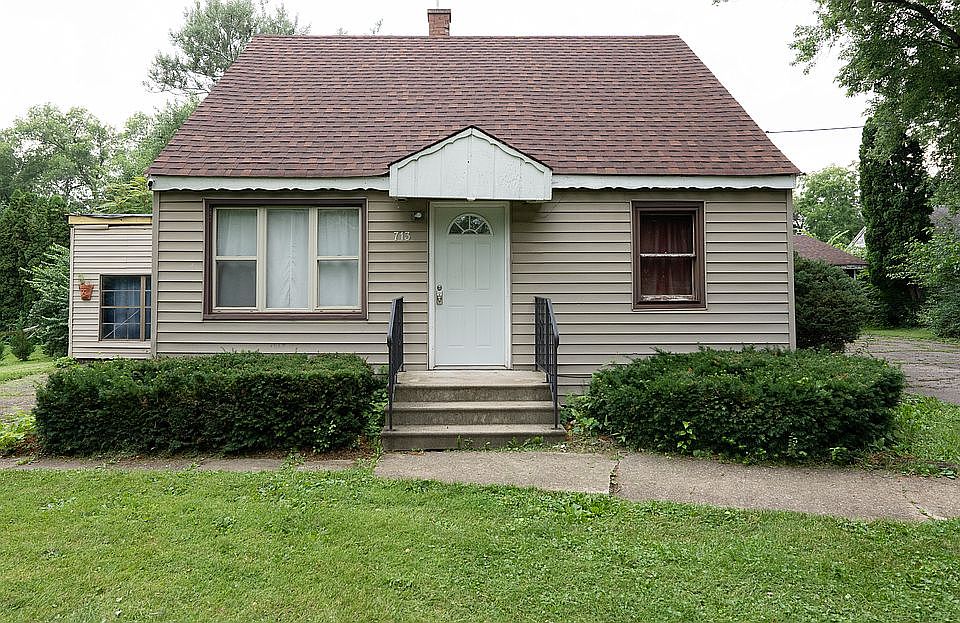 1st image of 713 Logan Ave