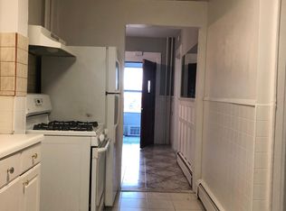 412 Undercliff Ave, Edgewater, NJ 07020