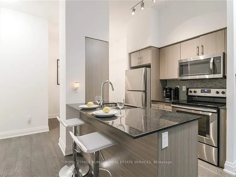 55 Speers Rd #104 — Photo 9