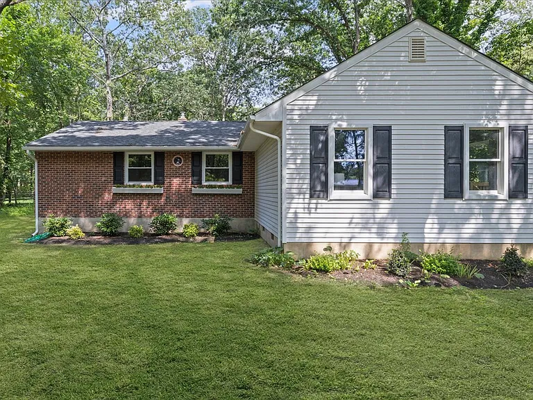 68 Richter Rd — Photo 1