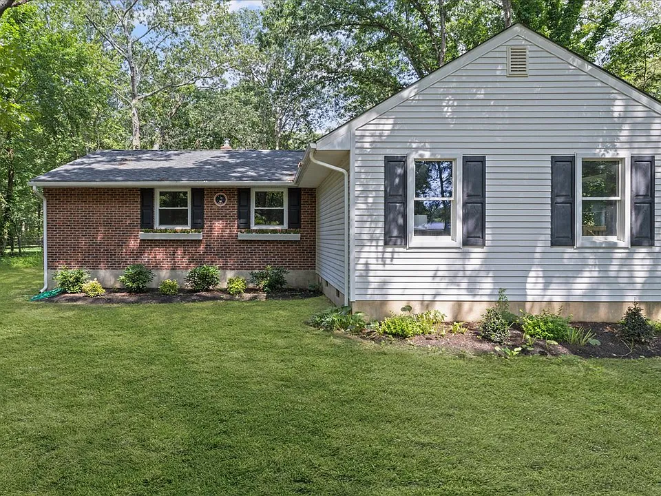68 Richter Rd
