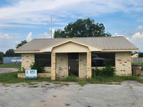 202 Us Highway 69 N, Lone Oak, TX 75453