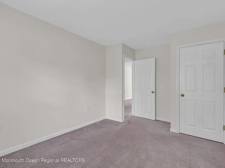 408 Newport Ave — Photo 21