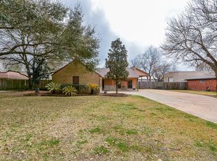 14611 Laura Cir, Cypress, TX 77429