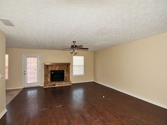 4th image of 630 Tribble Way