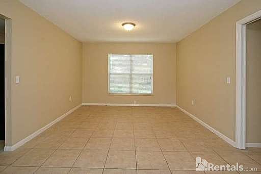 4th image of 508 Applewood Ave