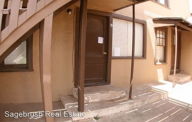 2nd image of 2800 N Prince St #C