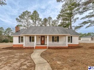 300 Crepe Myrtle Ln, Hartsville, SC 29550