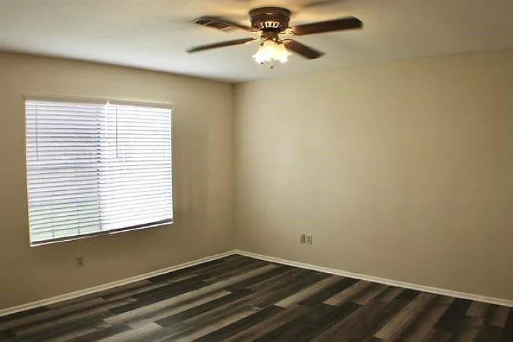8690 Manion Dr — Photo 19