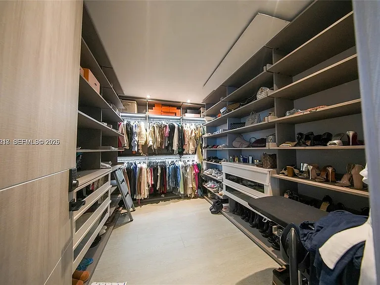7520 W Treasure Dr — Photo 14