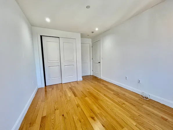 65-50 Austin Street image 9 of 19