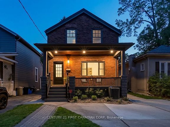 3rd image of 867 Colborne St