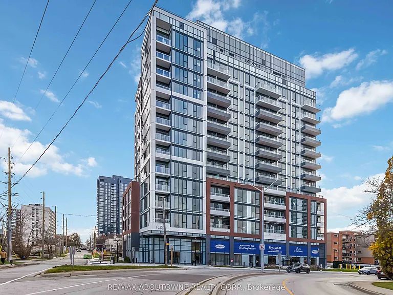 2088 James St #1109 — Photo 1