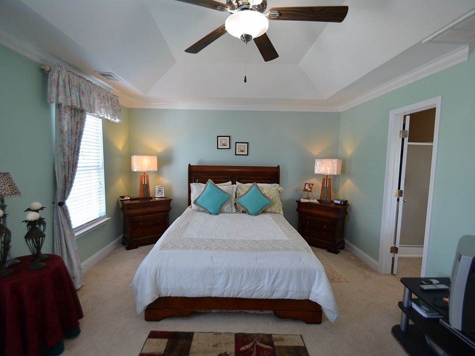 1st image of 2105 Ballingarry Dr