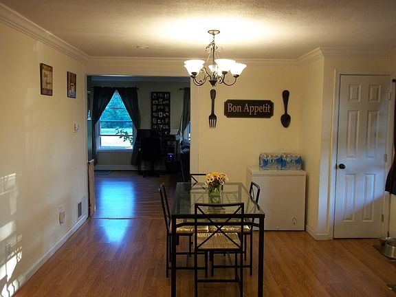 Large Dining Area in Kitchen