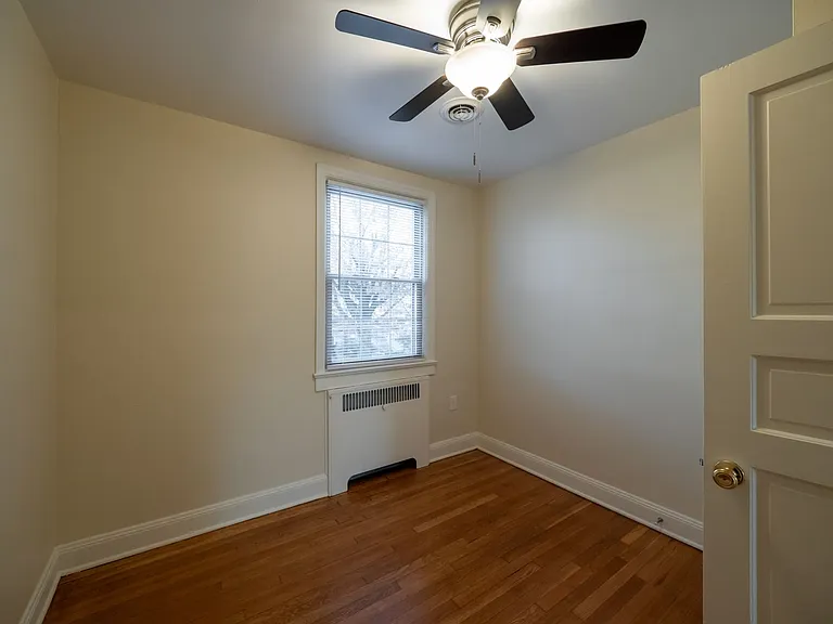 101 S Linwood Ave — Photo 12