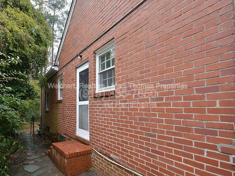 2602 Vineyard St — Photo 6