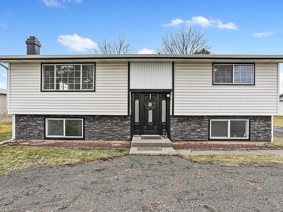 3rd image of 3317 N Malvern Rd