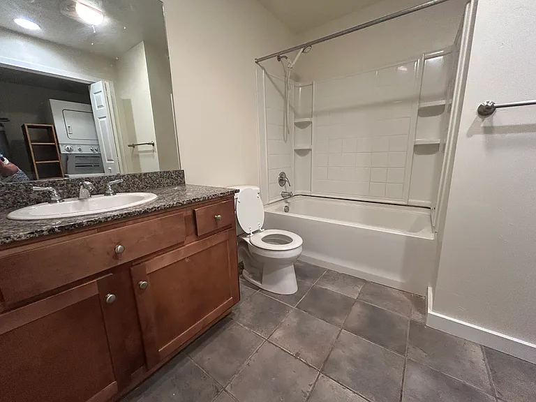 1931 E Copper Ranch Ln #E — Photo 7