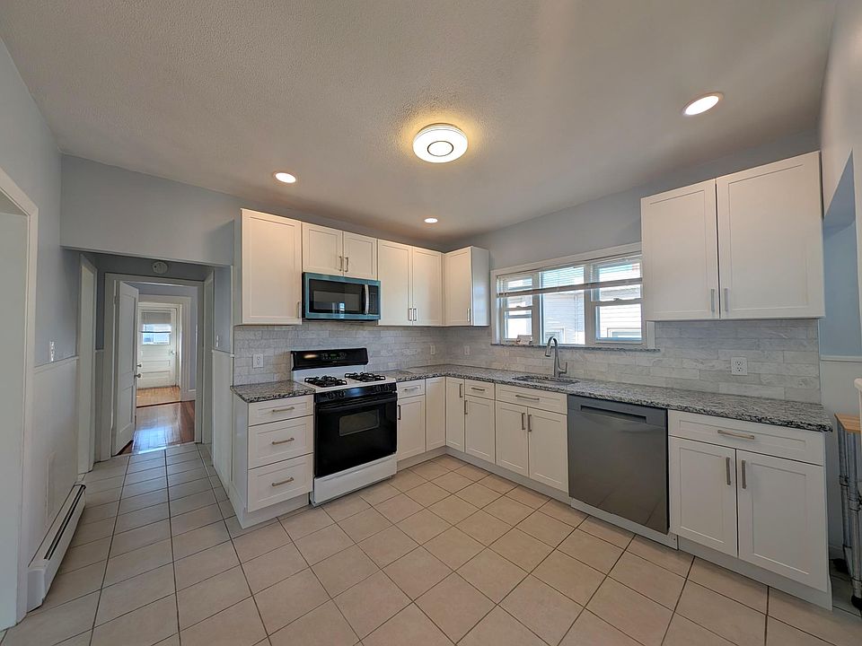 1st image of 9 New Hampshire Ave #2