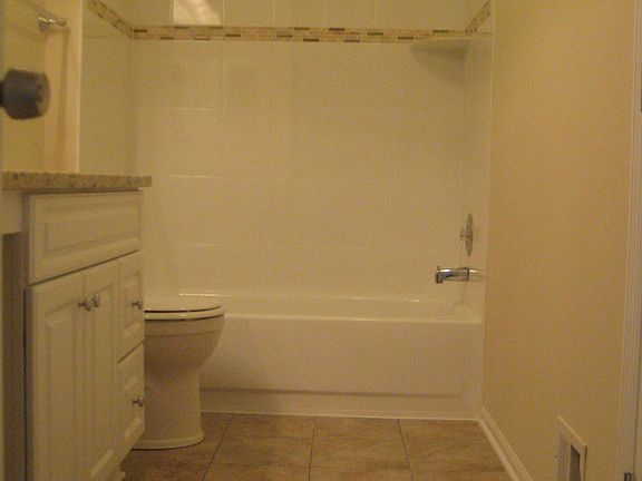 NEW CERAMIC WALLS & FLOORS