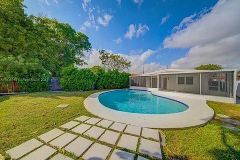 1st image of 6550 SW 26th St
