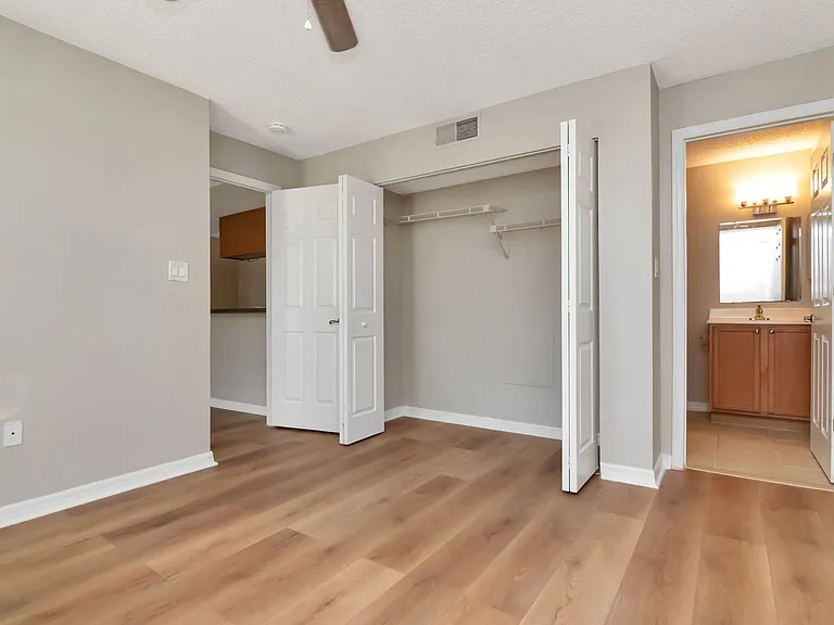 221 Lake Brook Cir #201 — Photo 13