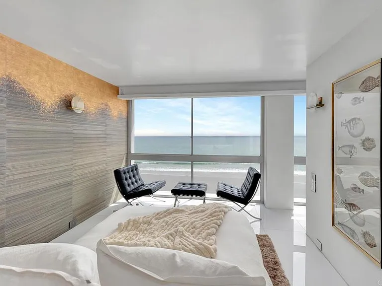1760 Avenida Del Mundo #504 — Photo 30