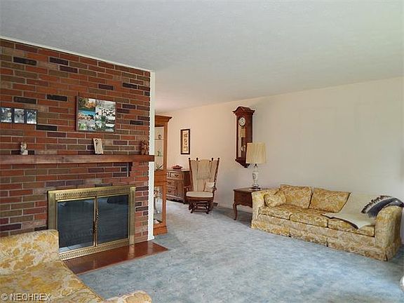 3rd image of 3182 Country Club Dr