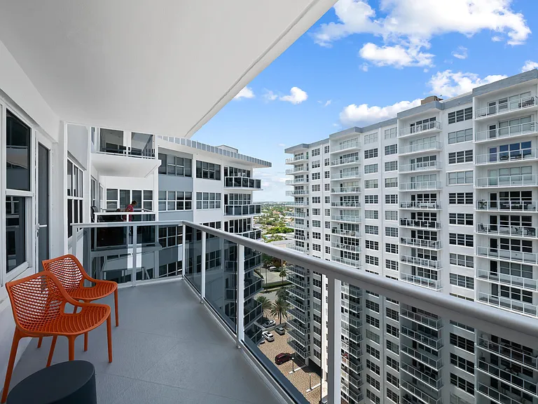 3700 Galt Ocean Dr #1604 — Photo 23