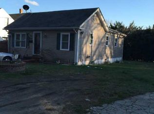 694 Providence St, West Warwick, RI 02893