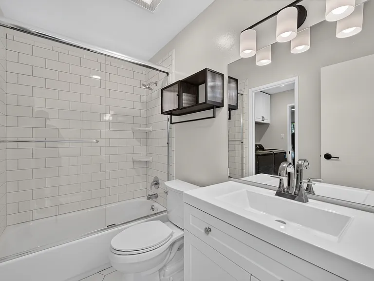 827 N Humboldt St — Photo 20