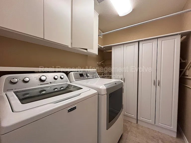 7513 N Via Camello Del Sur — Photo 32