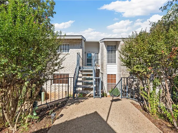 2901 Lake Shore Dr APT 402, Waco, TX 76708