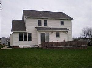 2nd image of 313 N Shenandoah Dr