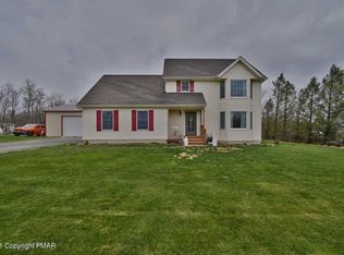 620 Twisted Oak Ln, Effort, PA 18330