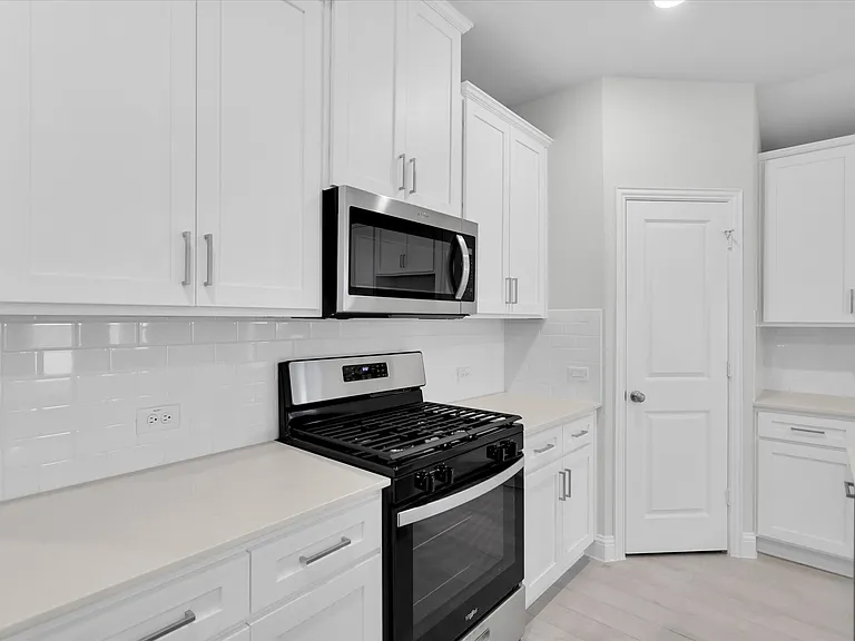 1209 Monestero Ln — Photo 6