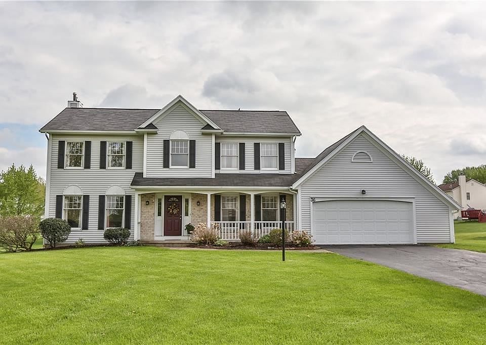 1st image of 36 Eaglewood Cir