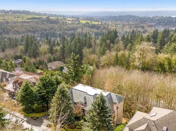 5899 153rd Avenue SE, Bellevue, WA 98006