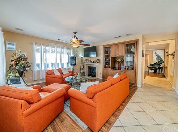 5th image of 2763 Burgundy Lace Ln