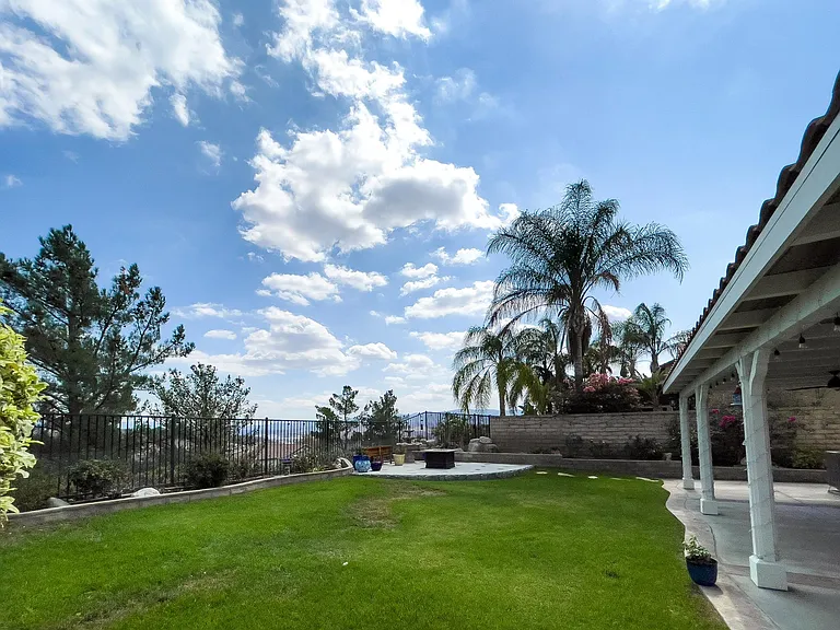 30024 Medford Pl — Photo 21