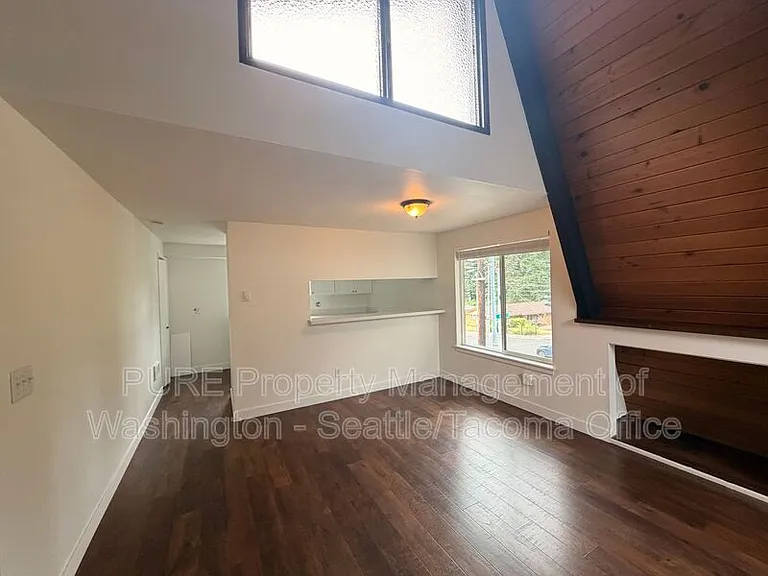 4351 67th Ave W #A — Photo 2
