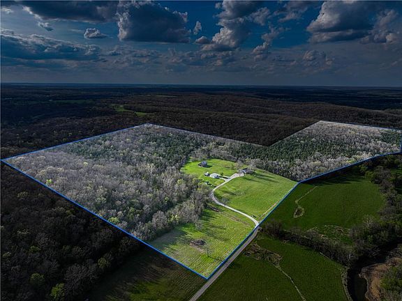 3rd image of 5855 SE 981 Pvt Rd